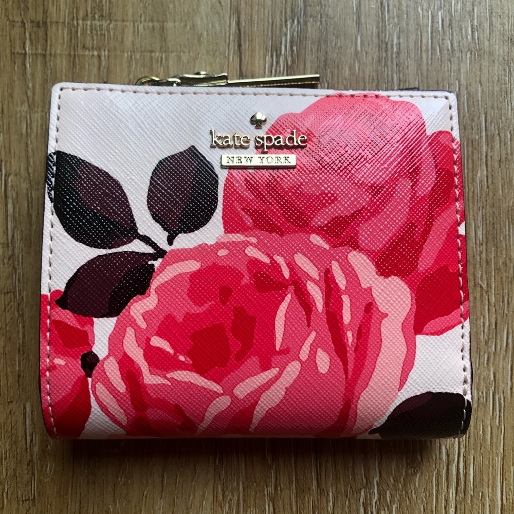 Kate Spade bifold peony wallet